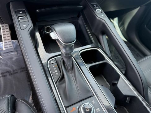 Used 2025 Kia Telluride SX Prestige image 31