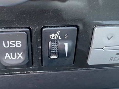 Used 2011 Toyota Sequoia Limited image 21