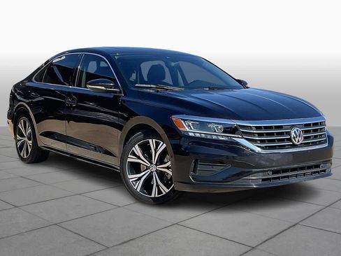 Used 2020 Volkswagen Passat 2.0T SEL image 4