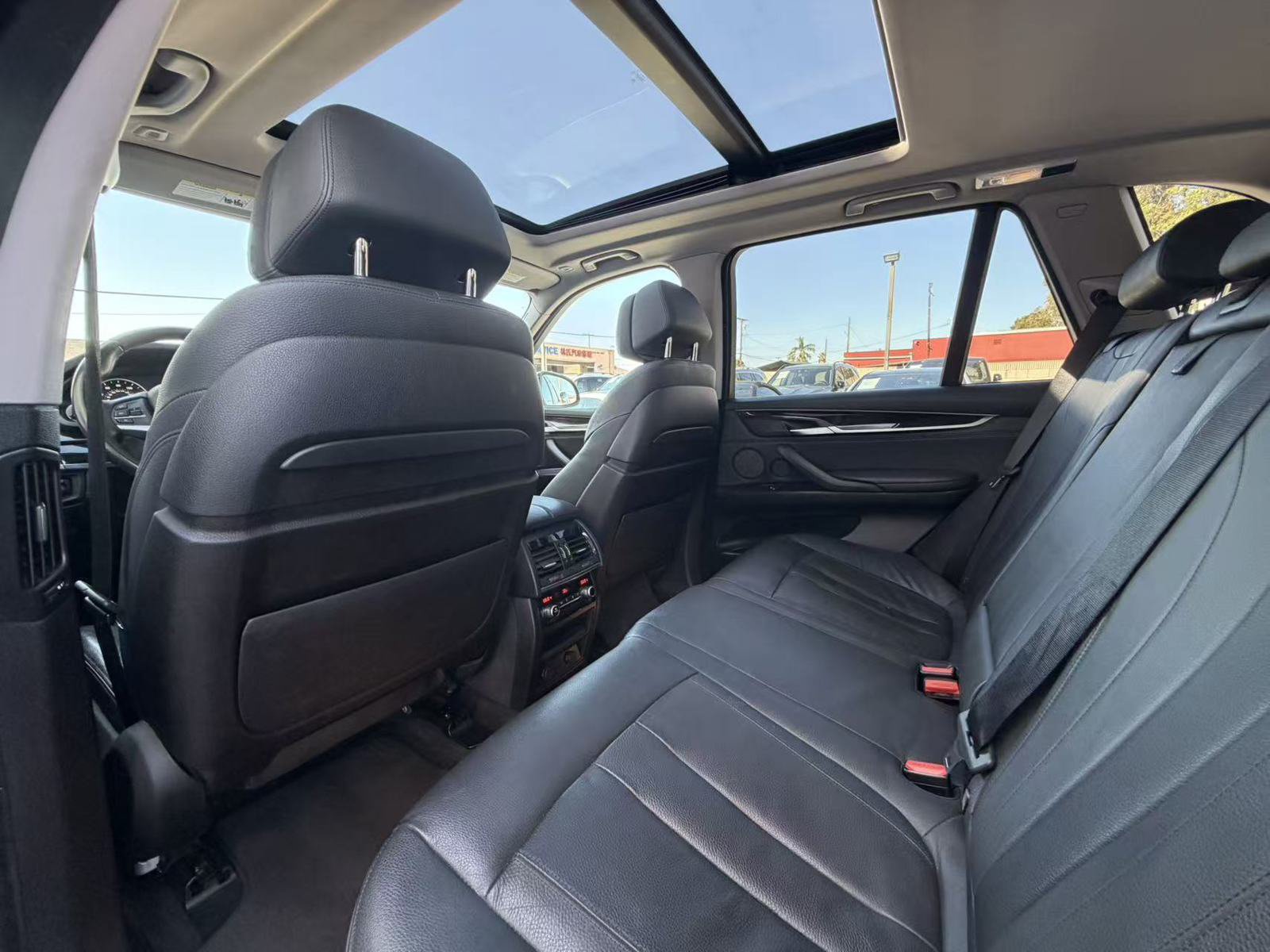 Used 2015 BMW X5 xDrive35i AWD/4WD image 11