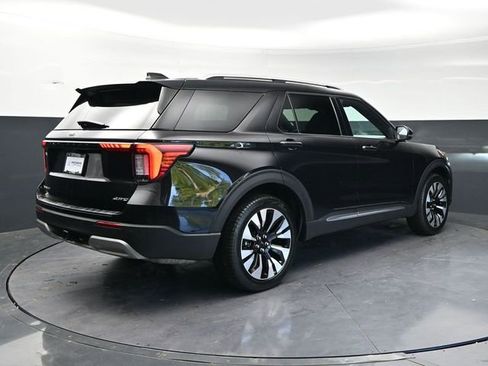 Used 2025 Ford Explorer Platinum w/ LUX Leather Package AWD/4WD image 5