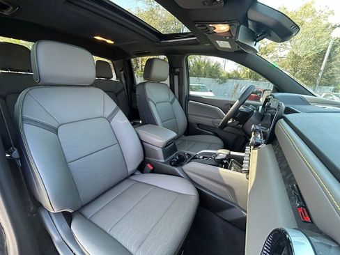 New 2026 Chevrolet Colorado ZR2 w/ Technology Package AWD/4WD image 27