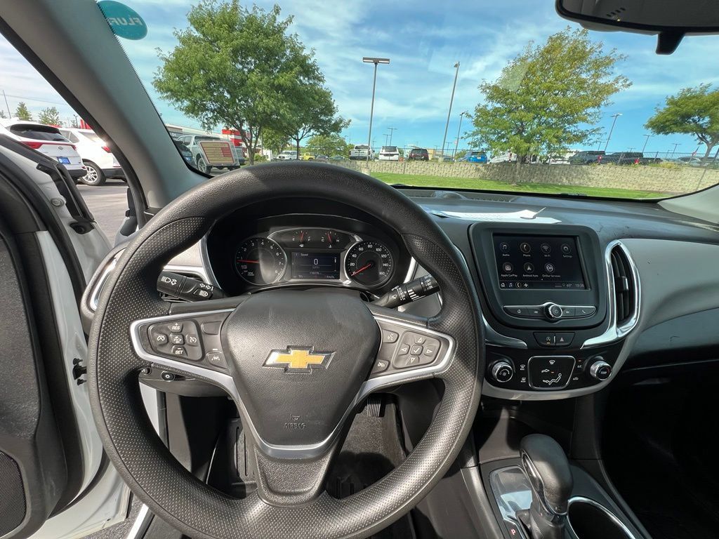 Used 2022 Chevrolet Equinox LS w/ LS Convenience Package FWD image 35