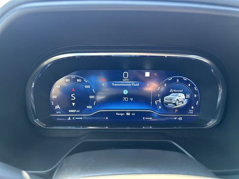 Used 2022 Chevrolet Tahoe High Country AWD/4WD image 11