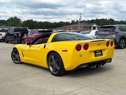 Used 2008 Chevrolet Corvette Coupe w/ Preferred Equipment Group RWD image 6