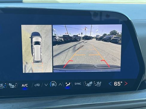 New 2026 Chevrolet Suburban High Country image 5