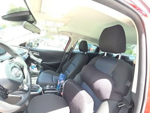 Used 2018 Toyota Yaris iA FWD image 7