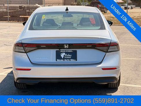 Used 2025 Honda Accord SE image 6