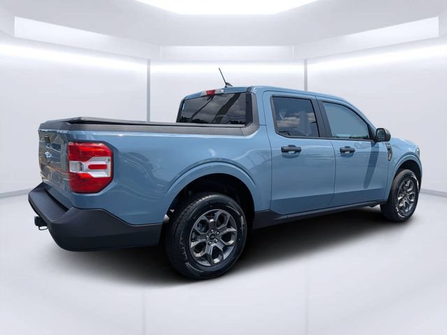 Used 2023 Ford Maverick XLT FWD image 3