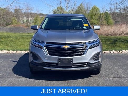 Used 2023 Chevrolet Equinox LT AWD/4WD image 3