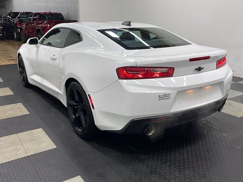 Used 2018 Chevrolet Camaro LT RWD image 14