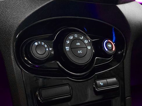 Used 2014 Ford Fiesta SE w/ Equipment Group 201A image 28