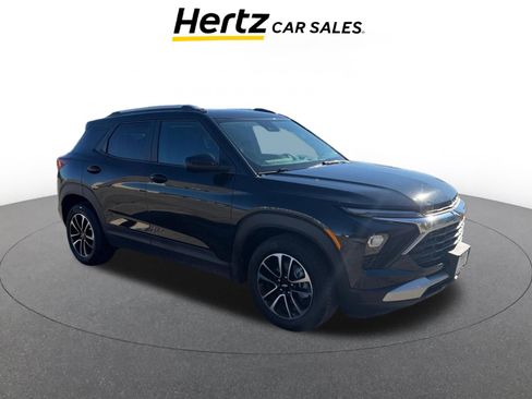 Used 2025 Chevrolet TrailBlazer LT image 1