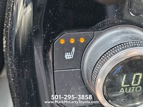 Used 2022 Toyota Highlander XLE FWD image 22