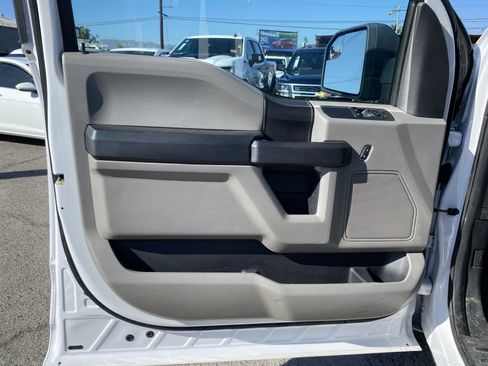 Used 2017 Ford F150 XL w/ Equipment Group 101A Mid RWD image 16
