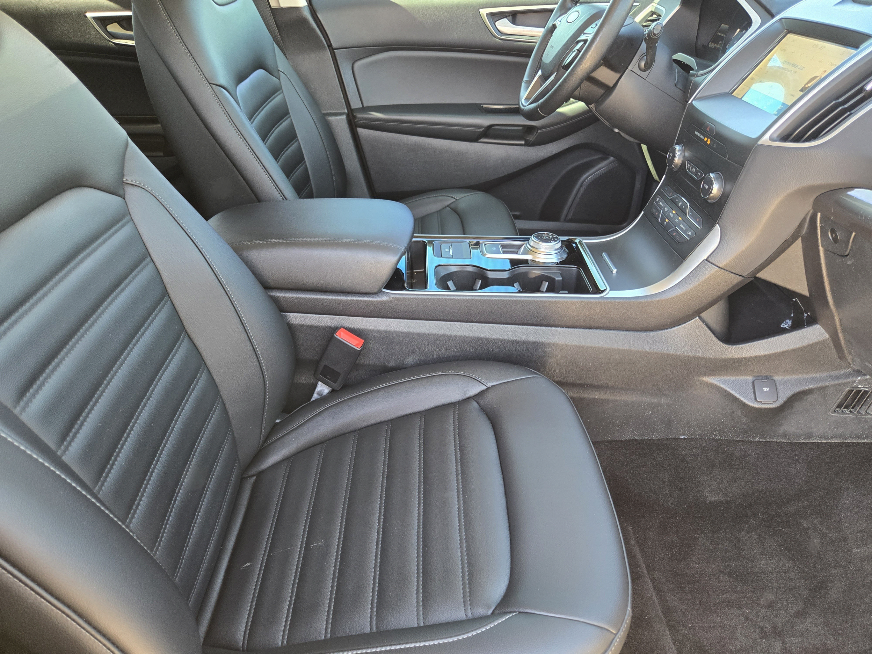 Used 2020 Ford Edge SEL w/ Convenience Package FWD image 14