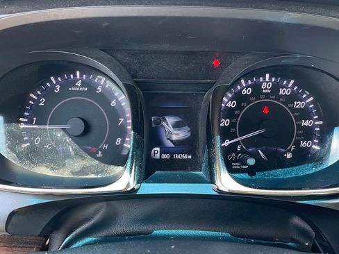 Used 2013 Toyota Avalon XLE Touring FWD image 37