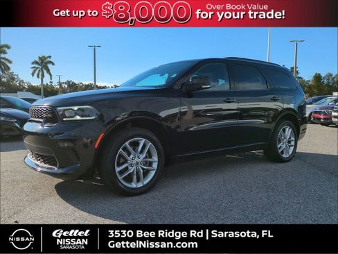 Used 2023 Dodge Durango GT image 1