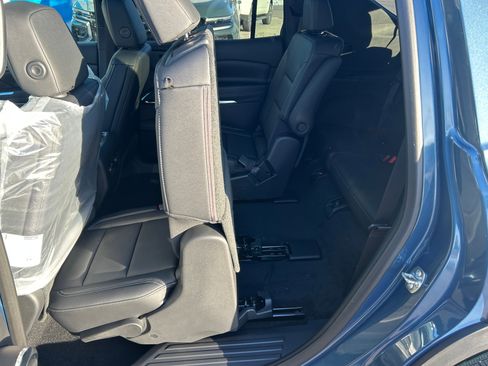 New 2026 Chevrolet Traverse LT w/ Sun and Wheel Package image 32