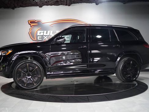 Used 2025 Mercedes-Benz Maybach GLS 600 4MATIC image 2