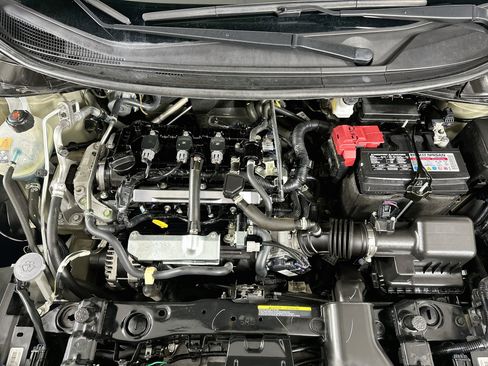 Used 2025 Nissan Versa S FWD image 31