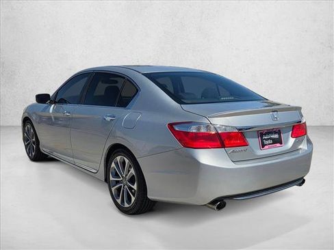 Used 2015 Honda Accord Sport image 8