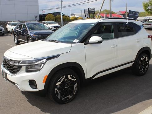 Certified 2024 Kia Seltos SX AWD/4WD image 2