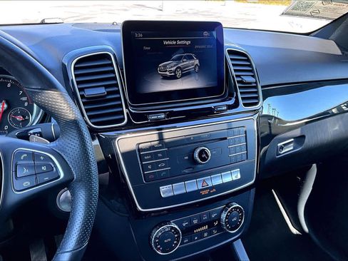 Used 2017 Mercedes-Benz GLE 350 image 6