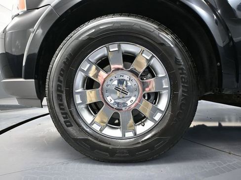 Used 2003 Lincoln Navigator Luxury image 16