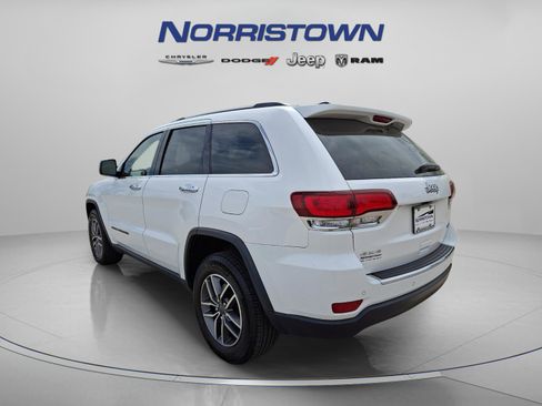 Certified 2021 Jeep Grand Cherokee Limited AWD/4WD image 4