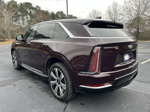 Used 2025 Cadillac Escalade IQ Luxury 2 w/ LPO, Premium Carpet Package image 21