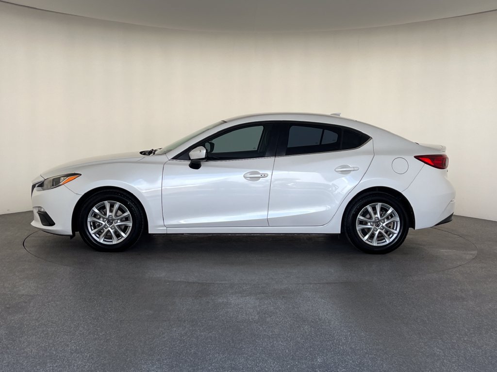 Used 2014 MAZDA MAZDA3 i Touring w/ Technology Package FWD image 9
