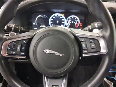 Used 2018 Jaguar XF R-Sport image 13