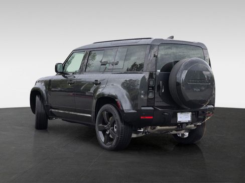 New 2026 Land Rover Defender 110 X-Dynamic SE AWD/4WD image 4