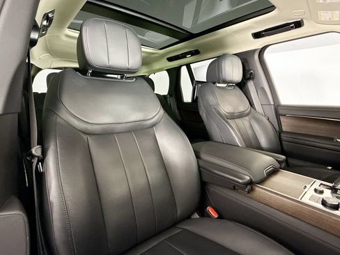 Used 2023 Land Rover Range Rover Autobiography AWD/4WD image 14