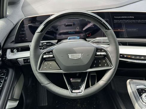 New 2025 Cadillac Optiq Sport 1 image 19
