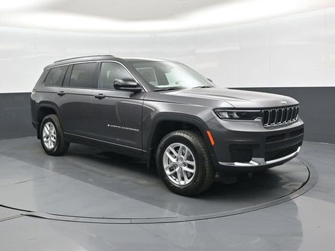 New 2026 Jeep Grand Cherokee L Laredo w/ MOPAR Finishing Package AWD/4WD image 1