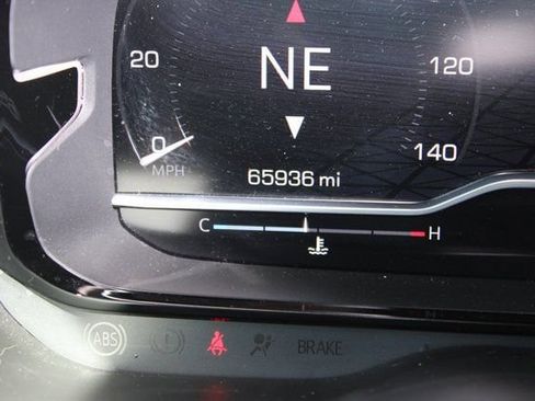 Used 2023 GMC Yukon Denali w/ Denali Reserve Package image 12