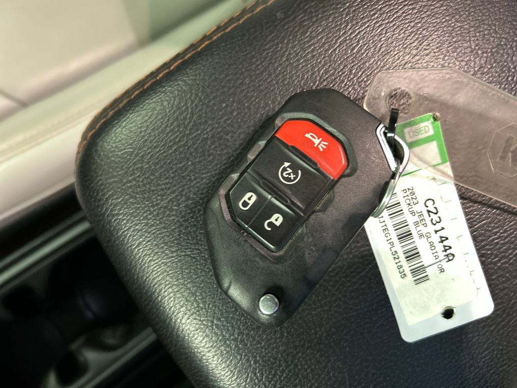Used 2023 Jeep Gladiator Mojave w/ Cold Weather Group AWD/4WD image 22