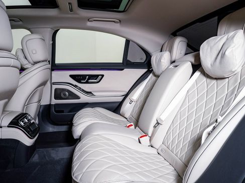 Used 2021 Mercedes-Benz S 580 4MATIC Sedan image 17