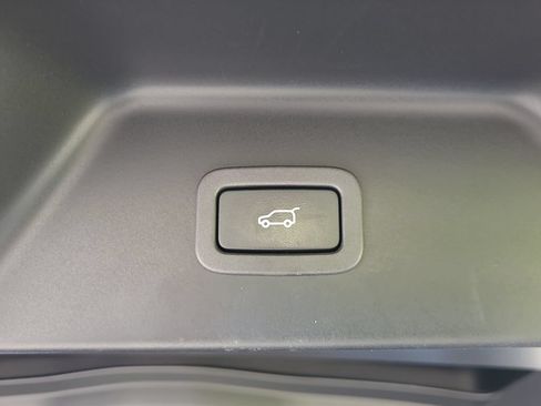 Used 2016 Land Rover Range Rover Supercharged AWD/4WD image 13