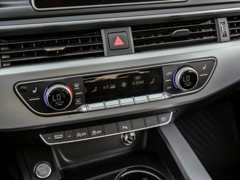 Used 2017 Audi A4 2.0T Premium Plus image 32