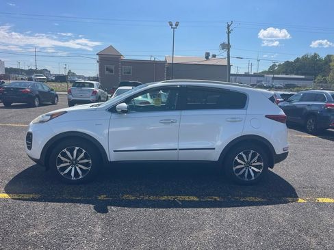 Used 2017 Kia Sportage EX w/ EX Premium Package AWD/4WD image 2