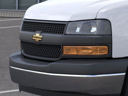 New 2025 Chevrolet Express 2500 w/ Driver Convenience Package RWD image 13