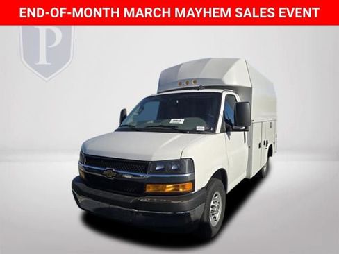 New 2025 Chevrolet Express 3500 w/ Power Convenience Package image 11