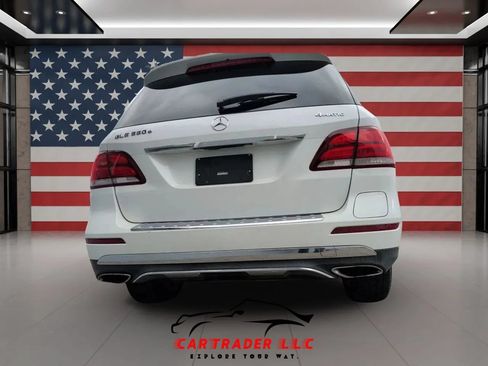 Used 2017 Mercedes-Benz GLE 550e image 23