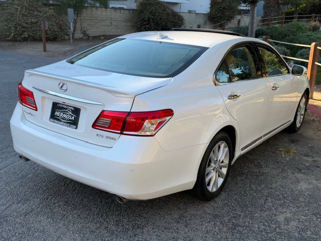 Used 2010 Lexus ES 350 w/ Preferred Accessory Package FWD image 2