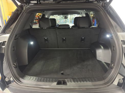 Used 2025 Chevrolet Equinox LT w/ Convenience Package II image 21