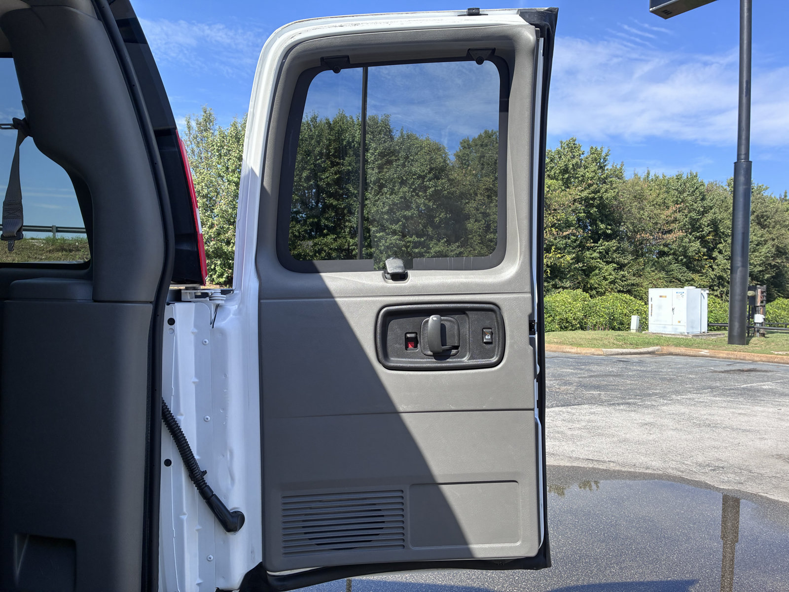 Used 2020 Chevrolet Express 2500 LS RWD image 40