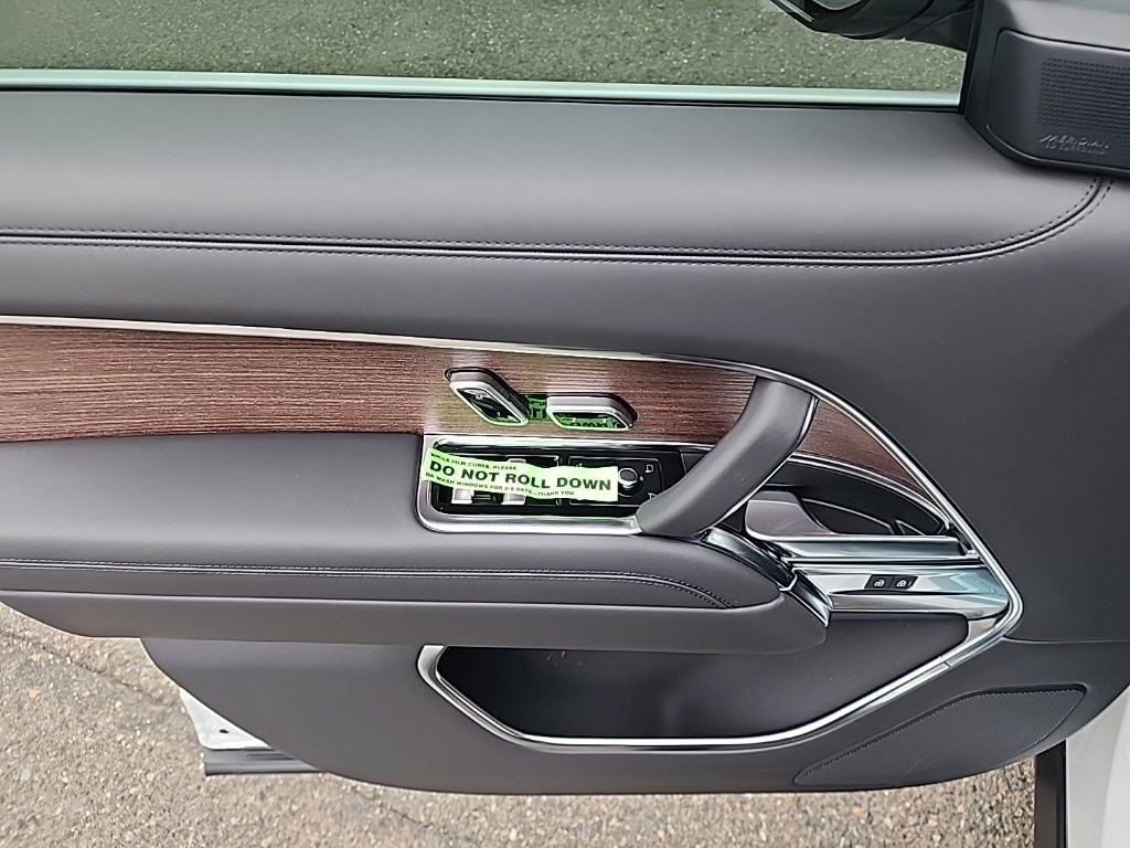 New 2027 Land Rover Range Rover SE AWD/4WD image 9